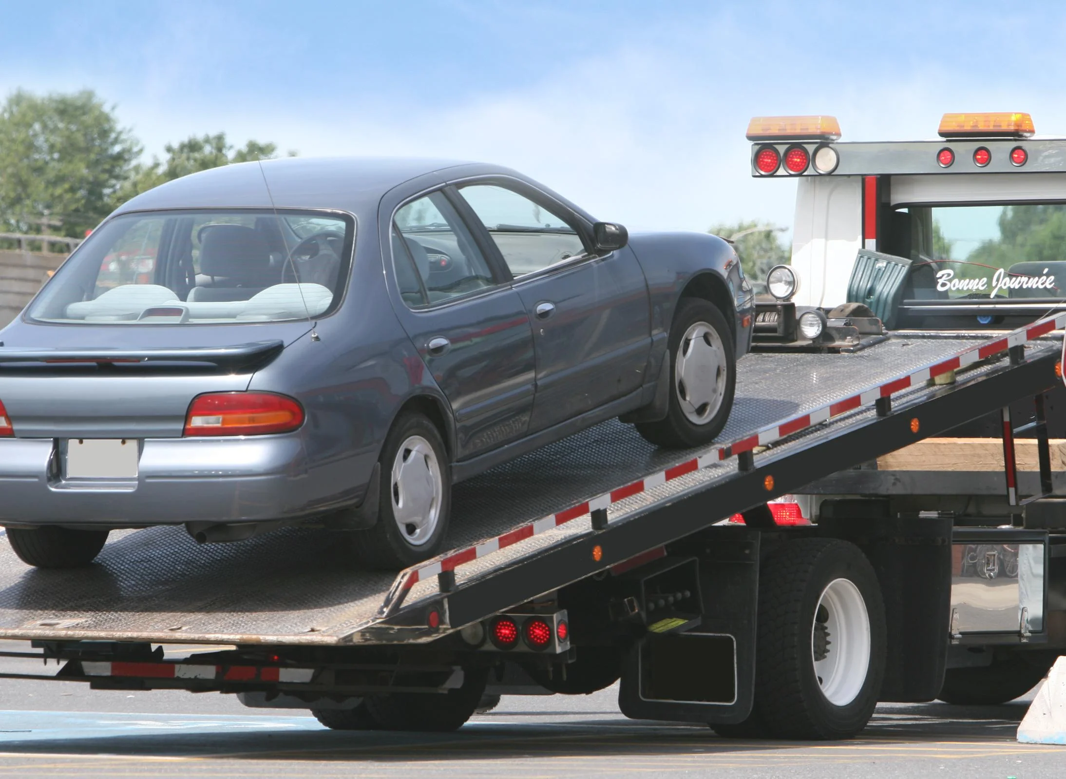 Tow Truck Services in Livonia