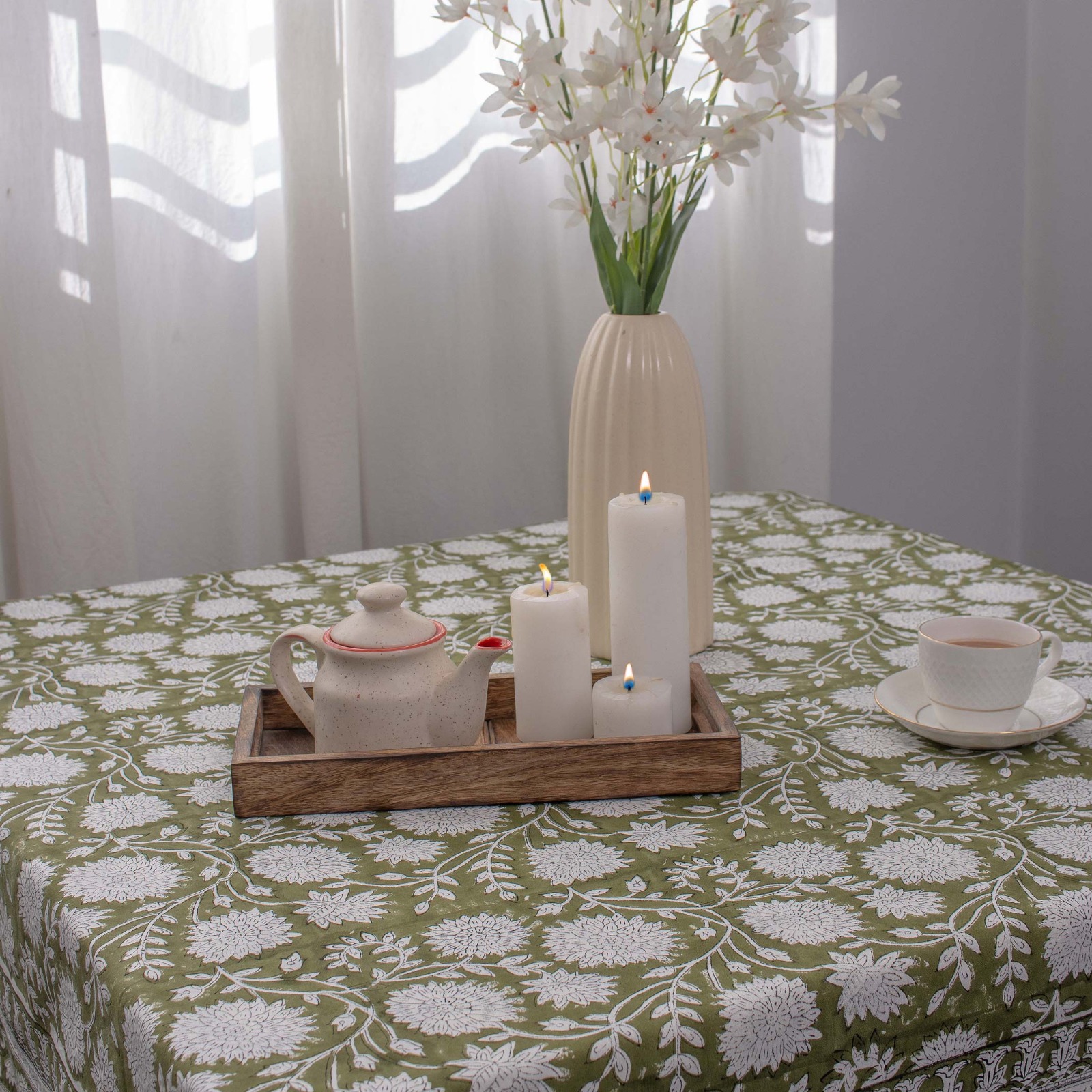 Add a Touch of Sophistication with Premium Dining Table Covers