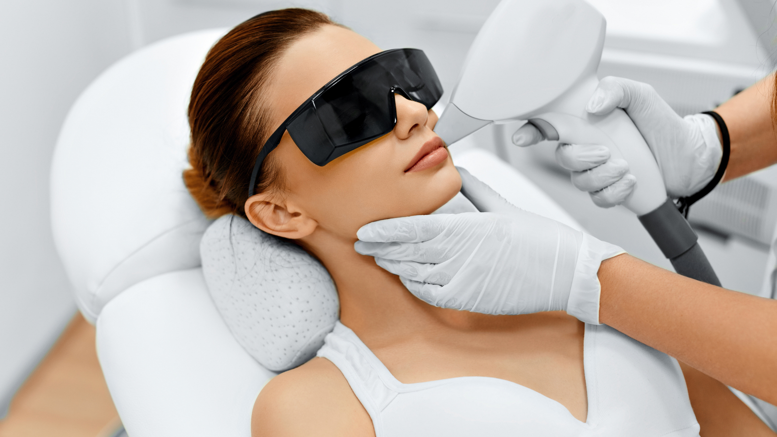 Experience the Benefits of Laser Hair Removal for Effortless Smoothness