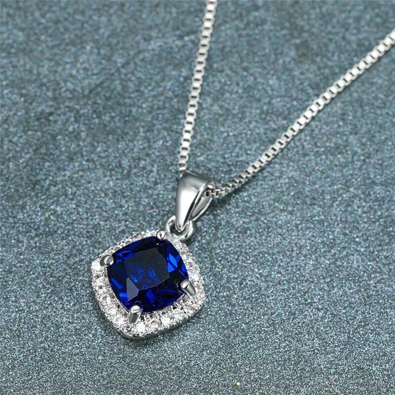 Dainty Bling Necklace.
