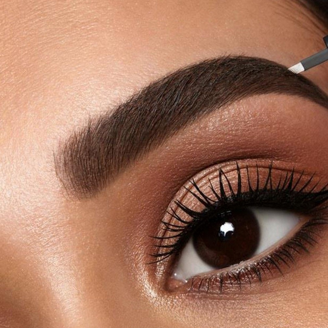 Should blondes get Microblading?