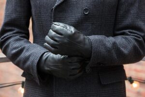 Work-Ready Leather Gloves Built to Handle Tough Jobs