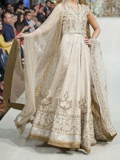 Pakistani dresses in Uae online