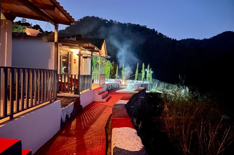 Resorts in Mukteshwar