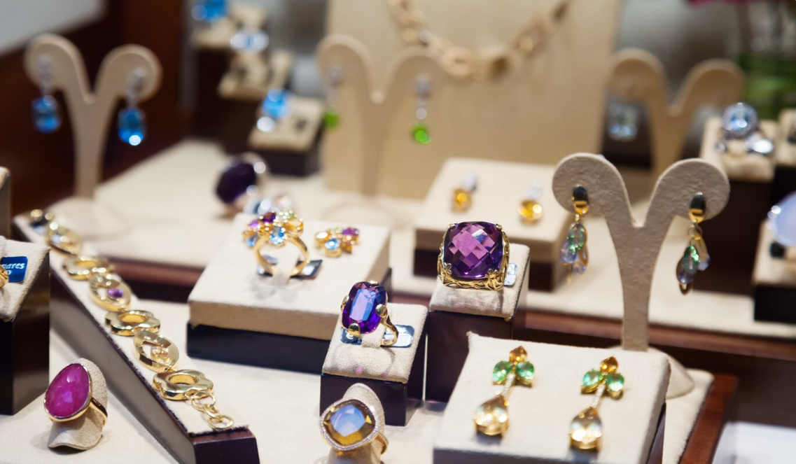 Mother’s Day jewelry gifts