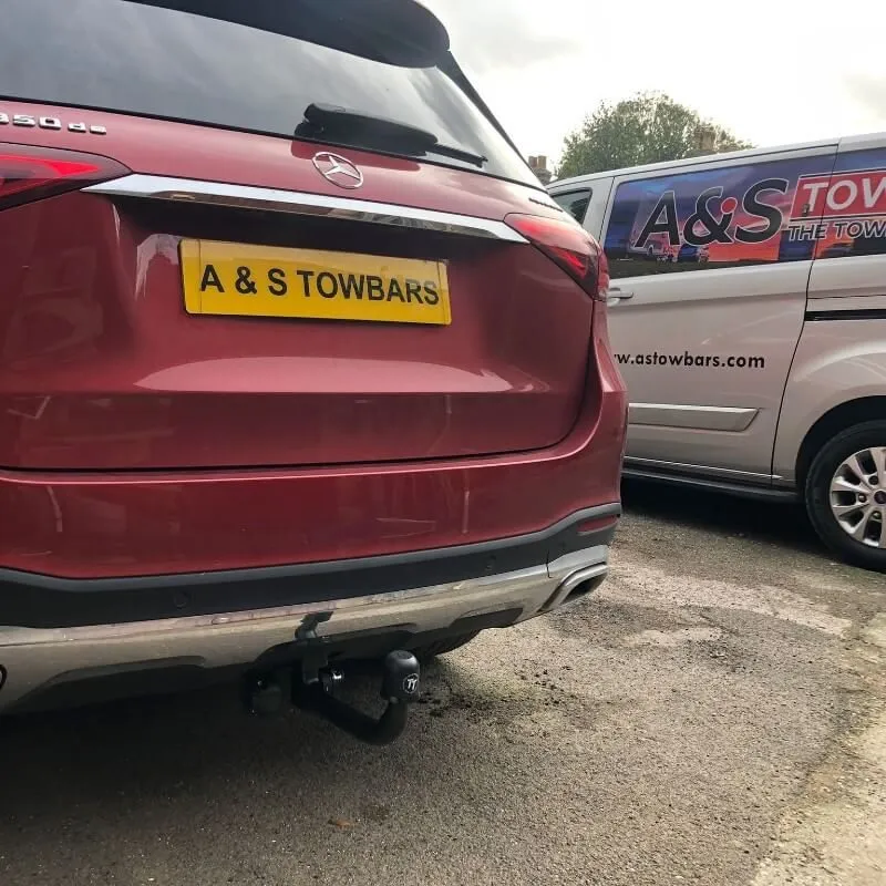 square-800x800-c-center-1 Behind the Scenes of a Professional Towbar Fitting