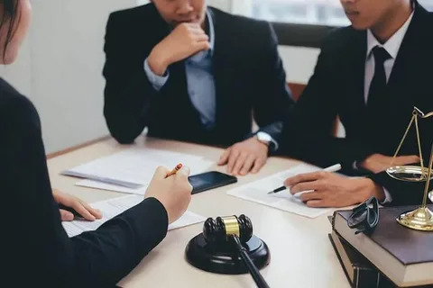 free attorney consultation