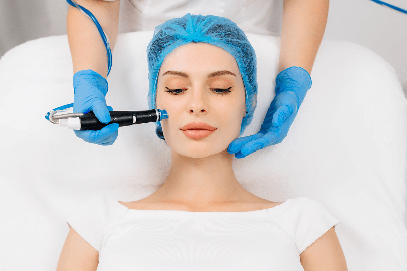 Hydrafacial vs. Regular Facial: What’s the Difference?
