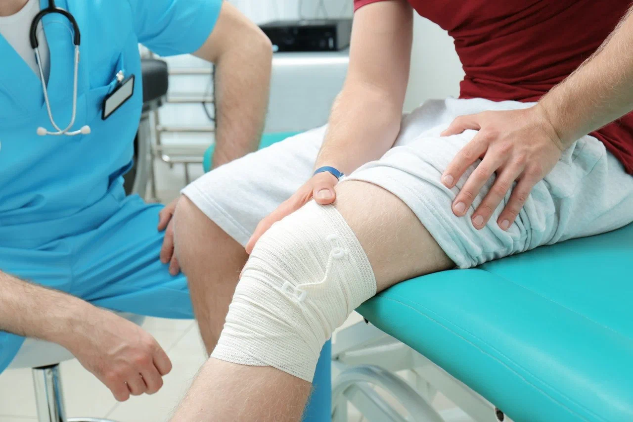 best knee replacement surgeon in Delhi