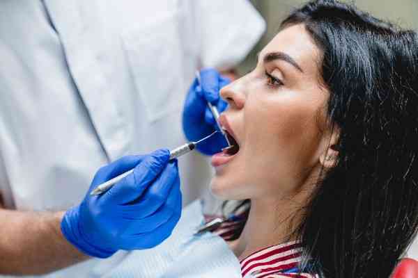 Dentist-4 Sudden Dental Pain? We’re Just Around the Corner in Glenrothes