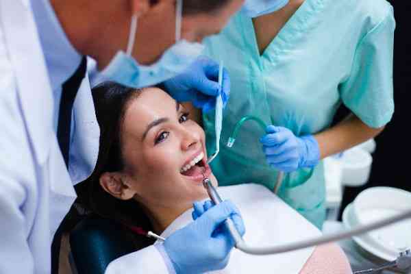 Hygienist Sudden Dental Pain? We’re Just Around the Corner in Glenrothes