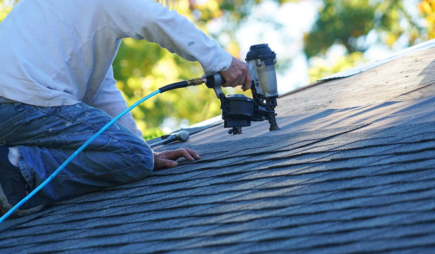 How Roof Repair Prevents Mold & Water Damage