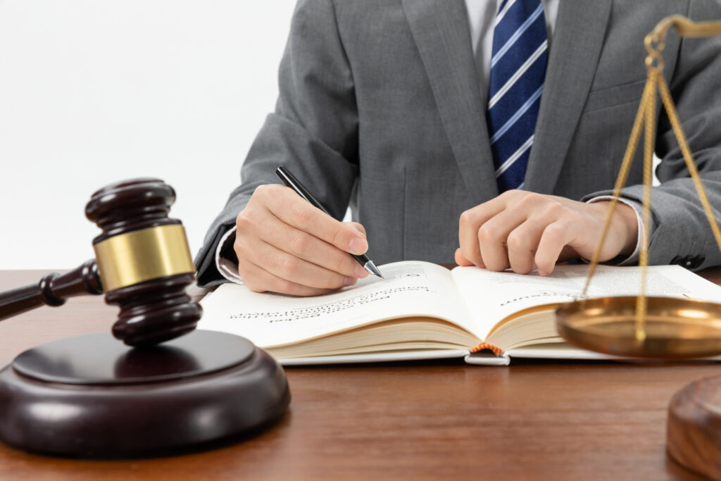 Why Do Law Students Struggle with Legal Writing? Common Challenges and Solutions
