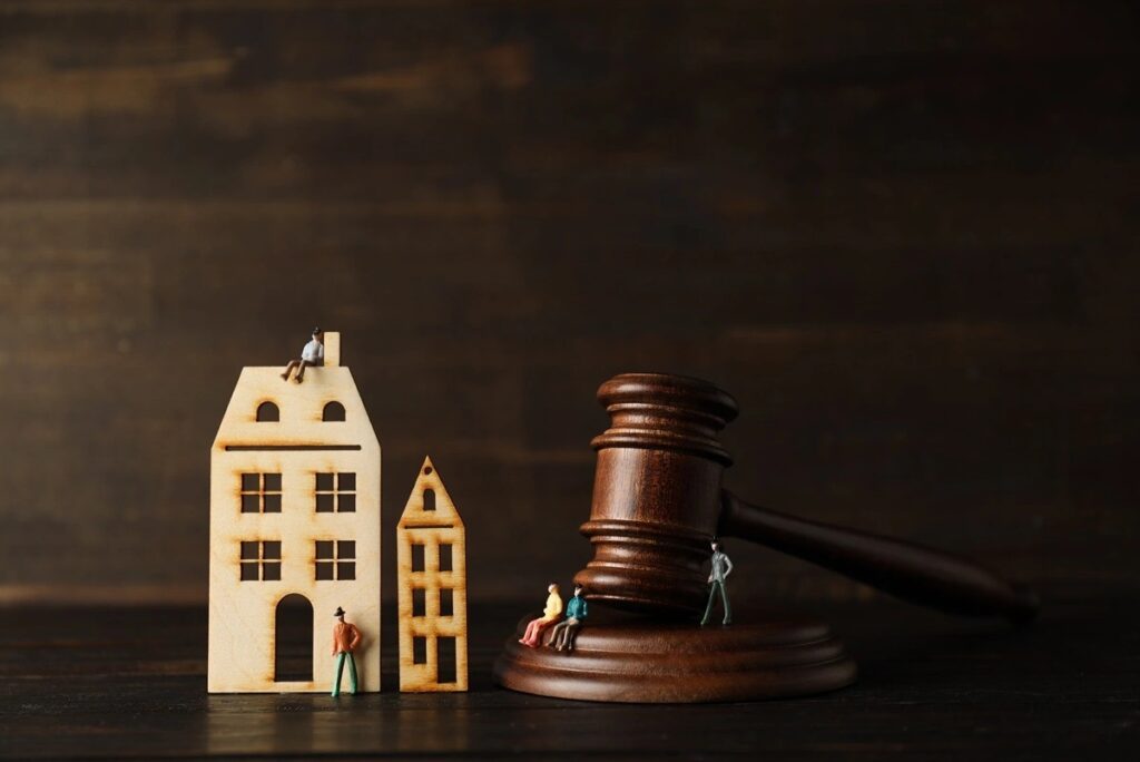 concept-of-auction-composition-w-1024x684 RERA Complaint Against Builder